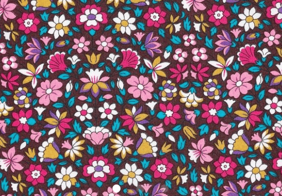 Triangle en 140 cm de longueur et 47 cm de hauteur en Liberty de coton doublé