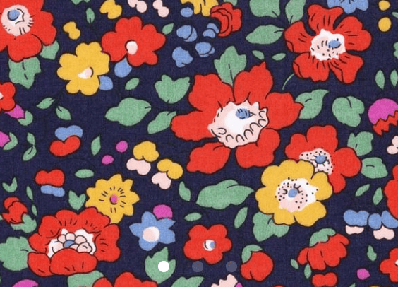 Triangle en 140 cm de longueur et 47 cm de hauteur en Liberty de coton doublé