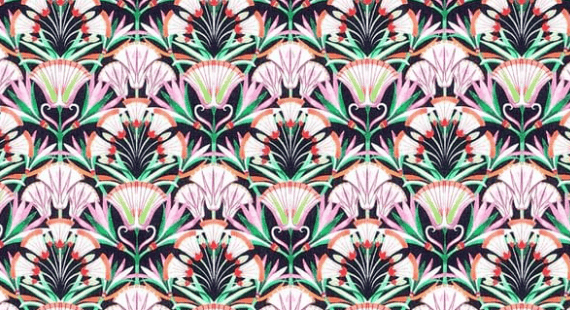 Triangle en 140 cm de longueur et 47 cm de hauteur en Liberty de coton doublé