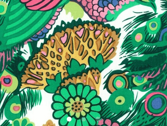 Triangle en 140 cm de longueur et 47 cm de hauteur en Liberty de coton doublé