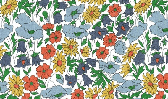 Triangle en 140 cm de longueur et 47 cm de hauteur en Liberty de coton doublé