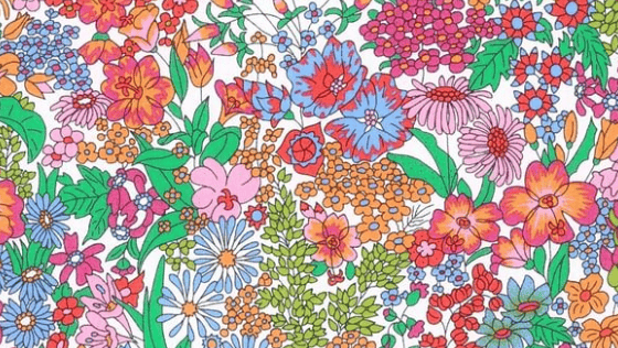 Triangle en 140 cm de longueur et 47 cm de hauteur en Liberty de coton doublé