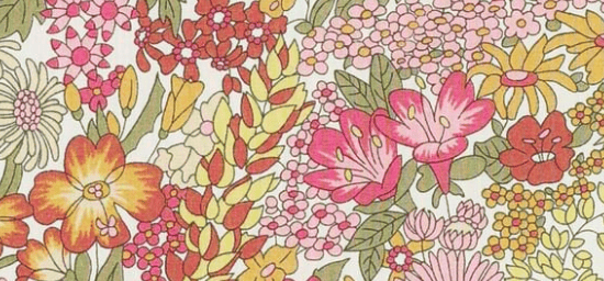 Triangle en 140 cm de longueur et 47 cm de hauteur en Liberty de coton doublé