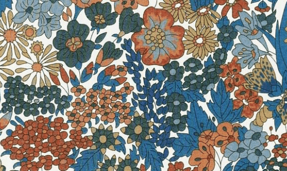 Triangle en 140 cm de longueur et 47 cm de hauteur en Liberty de coton doublé