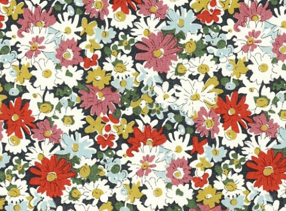 Triangle en 140 cm de longueur et 47 cm de hauteur en Liberty de coton doublé