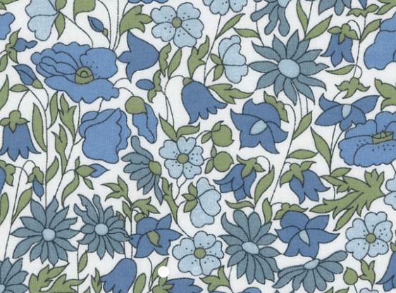 Triangle en 140 cm de longueur et 47 cm de hauteur en Liberty de coton doublé