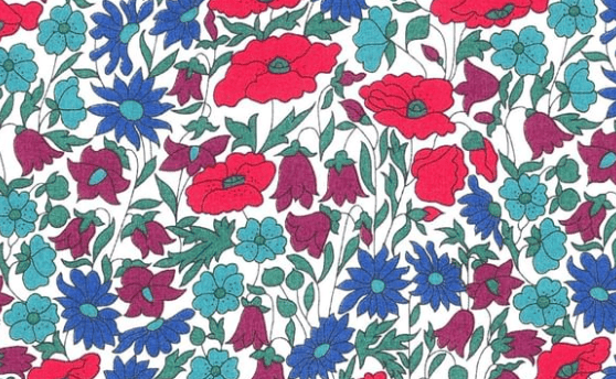 Triangle en 140 cm de longueur et 47 cm de hauteur en Liberty de coton doublé