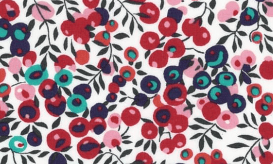 Triangle en 140 cm de longueur et 47 cm de hauteur en Liberty de coton doublé