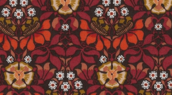 Triangle en 140 cm de longueur et 47 cm de hauteur en Liberty de coton doublé