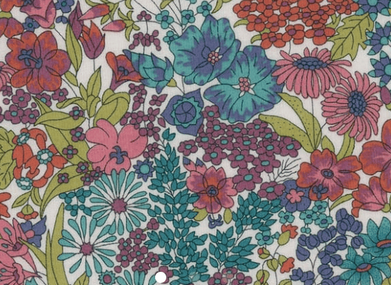 Triangle en 140 cm de longueur et 47 cm de hauteur en Liberty de coton doublé