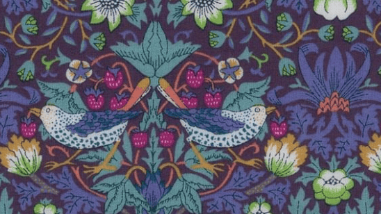 Triangle en 140 cm de longueur et 47 cm de hauteur en Liberty de coton doublé