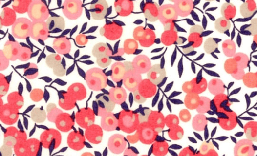 Triangle en 140 cm de longueur et 47 cm de hauteur en Liberty de coton doublé