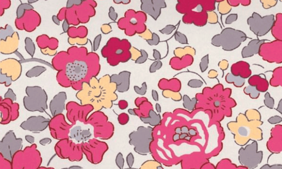 Triangle en 140 cm de longueur et 47 cm de hauteur en Liberty de coton doublé