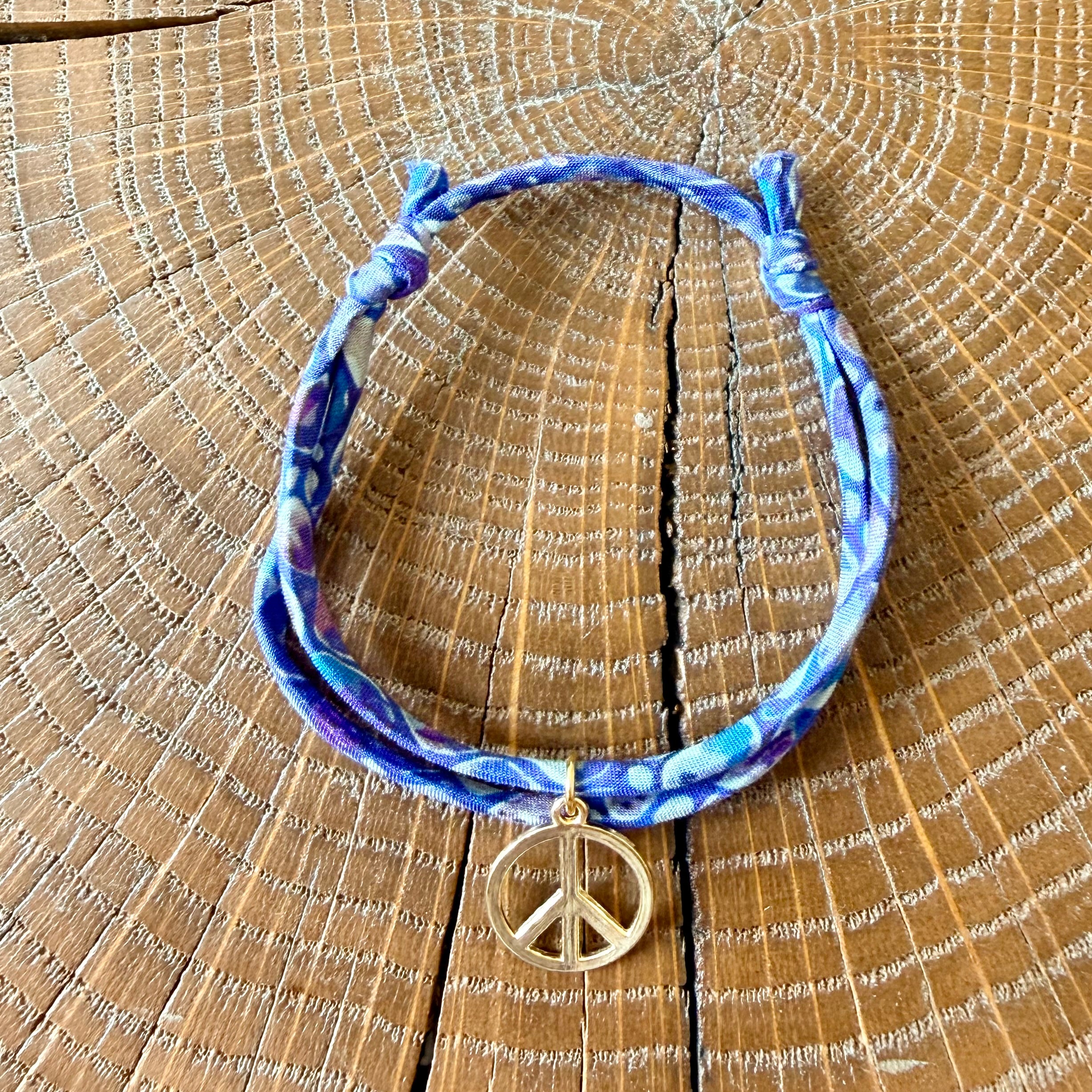 Bracelet Evesome x Le Petit Lien de Paris en Liberty de coton et acier inoxydable doré