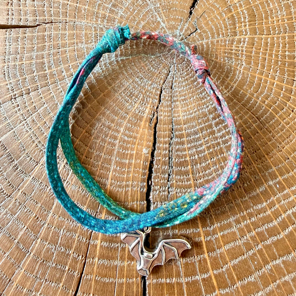 Bracelet Evesome x Le Petit Lien de Paris en Liberty de coton et acier inoxydable argenté