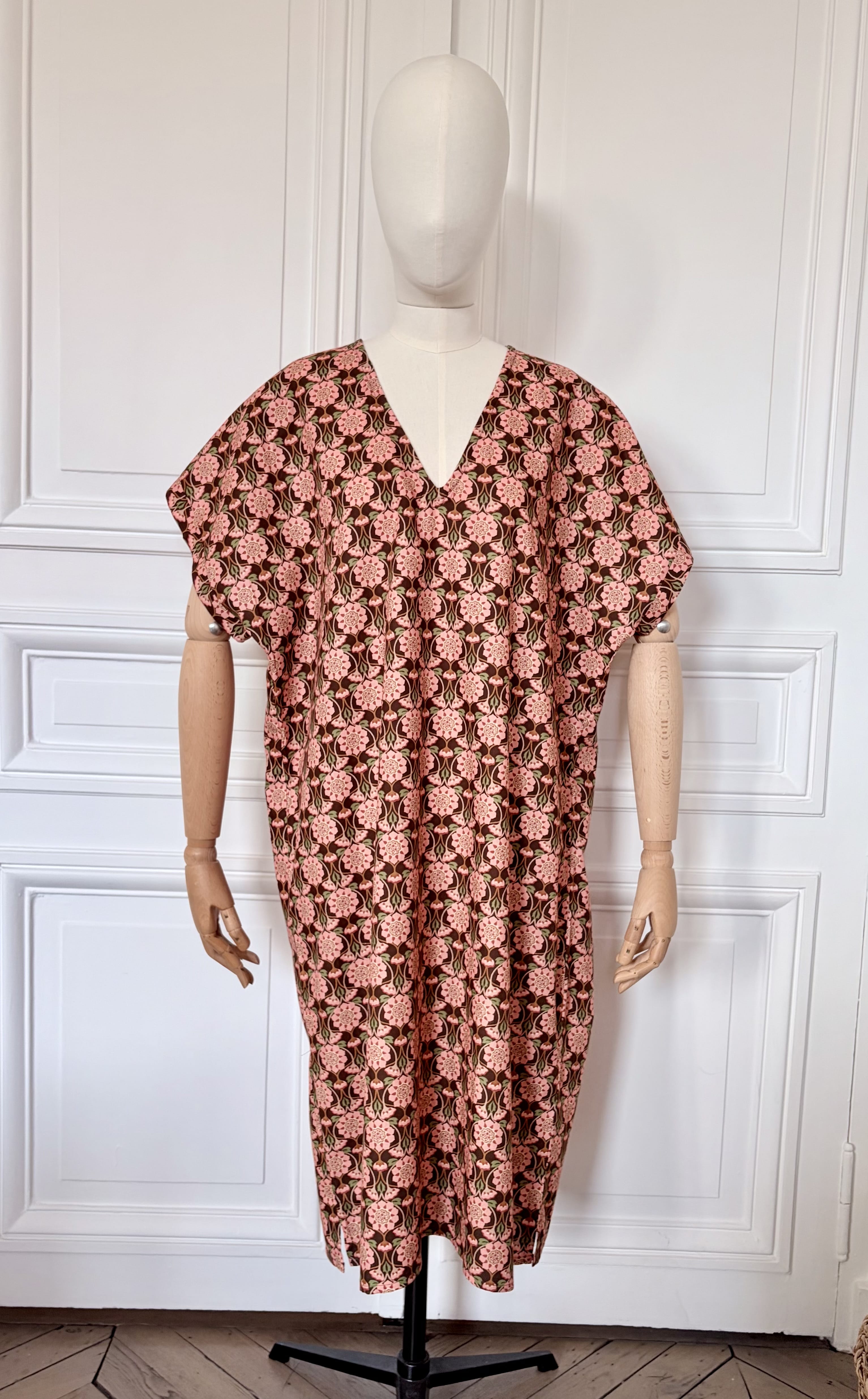 Robe en V courte en Lantana Liberty fabriquée en France