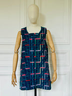 Robe en V en tweed multicolore et fabriquée en France