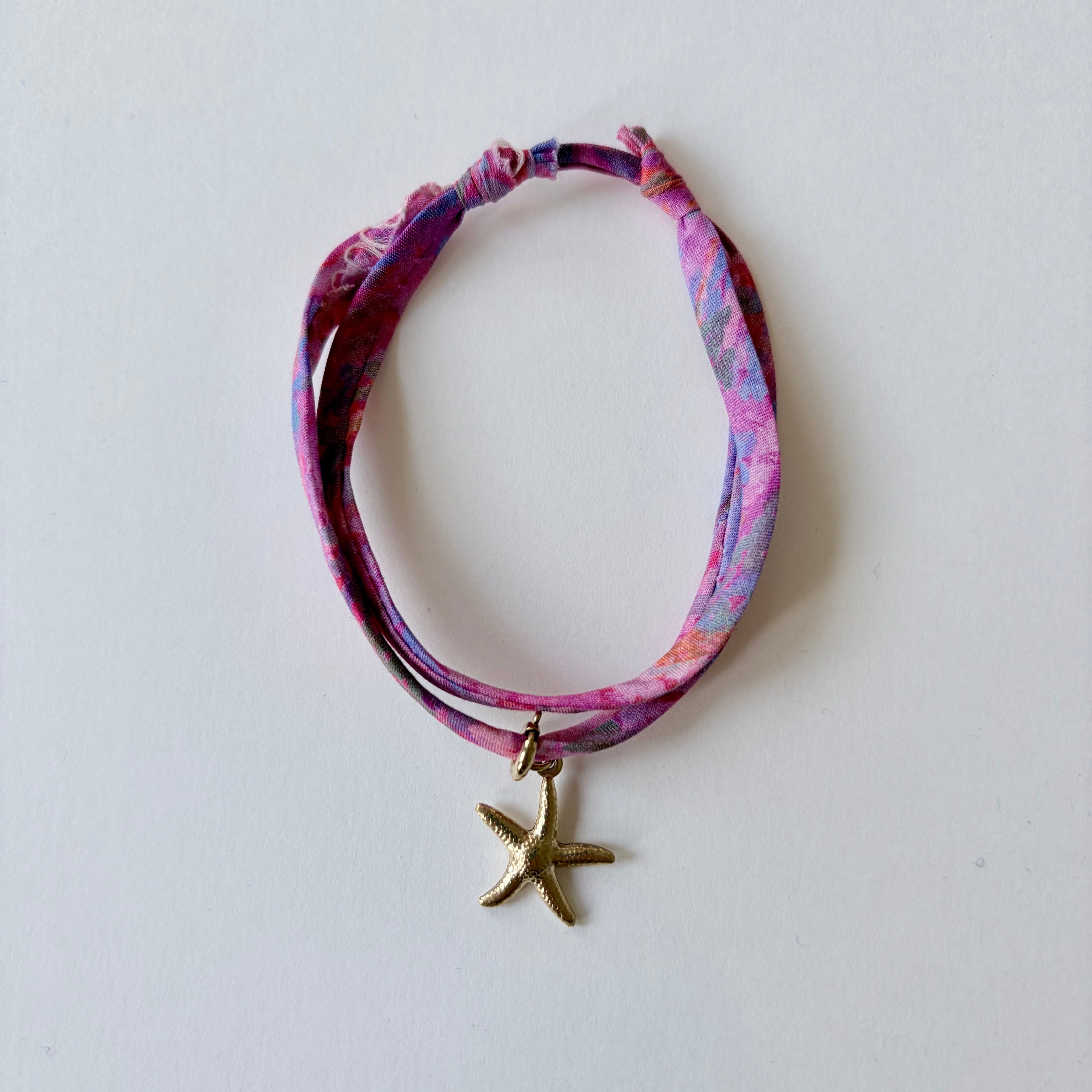 Bracelet Evesome x Le Petit Lien de Paris en Liberty de coton et acier inoxydable doré