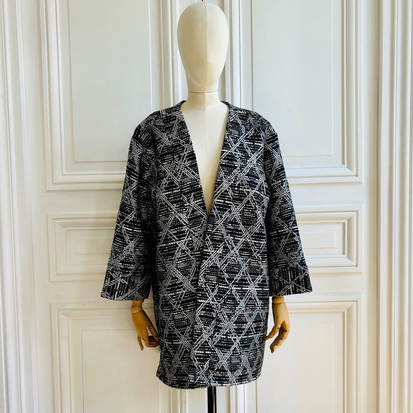 Kimono en tweed noir et argenté fabriqué en France