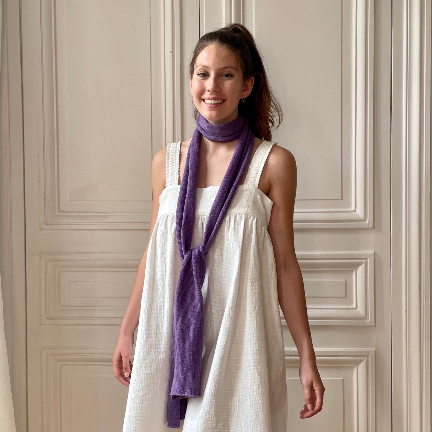 Mini écharpe violette tricotée en France 58% cachemire 42% lin