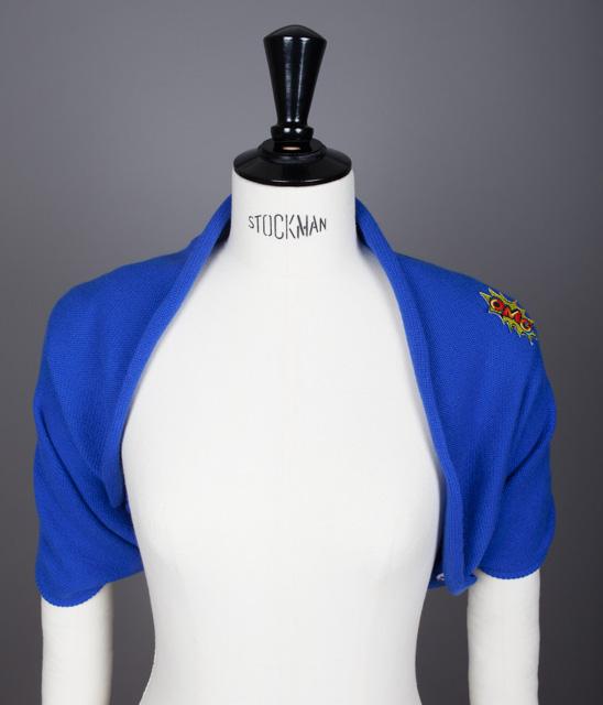 Pull bandeau bleu klein avec patch OMG tricoté en France 100% cachemire