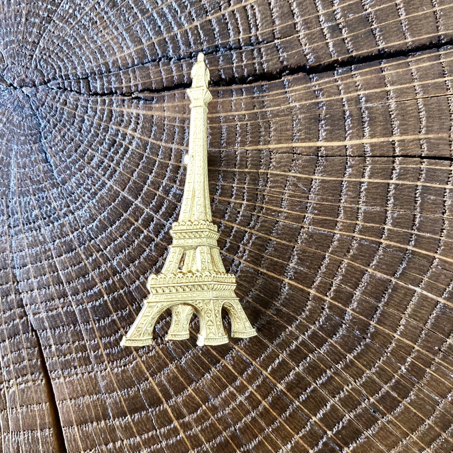 Broche Tour Eiffel dorée Evesome - Golden Eiffel Tower Brooch Evesome