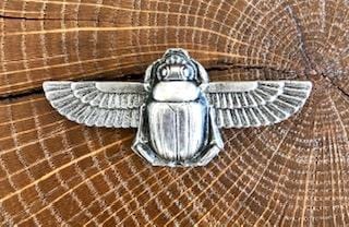 Broche Scarabée argentée Evesome - Silver Scarab Brooch Evesome