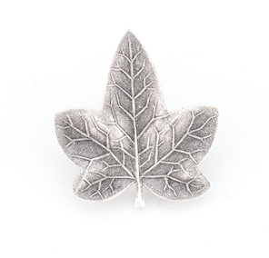 Broche Feuille de lierre argentée Evesome - Evesome Silver Ivy Leaf Brooch