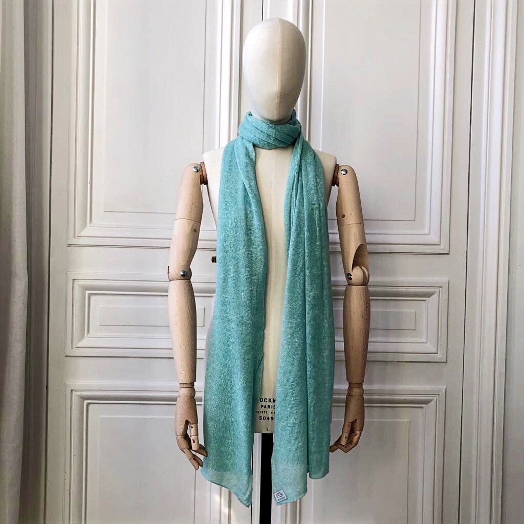 Etole turquoise tricotée en France 200x60 cm 58% cachemire 42% lin