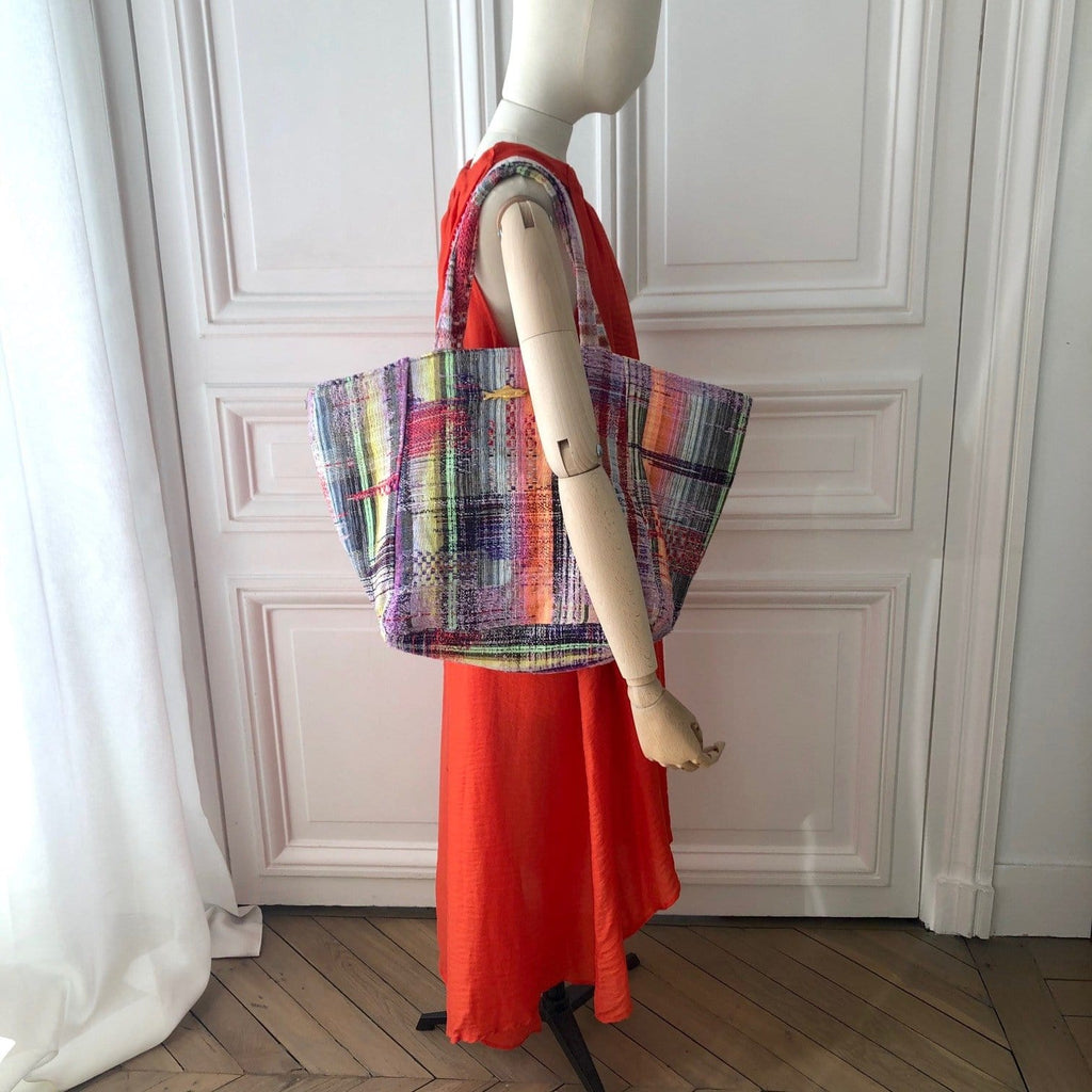 Sac Sébastien en tweed rose tendre, rose vif, rouge, noir, lilas et orange tissé et fabriqué en France