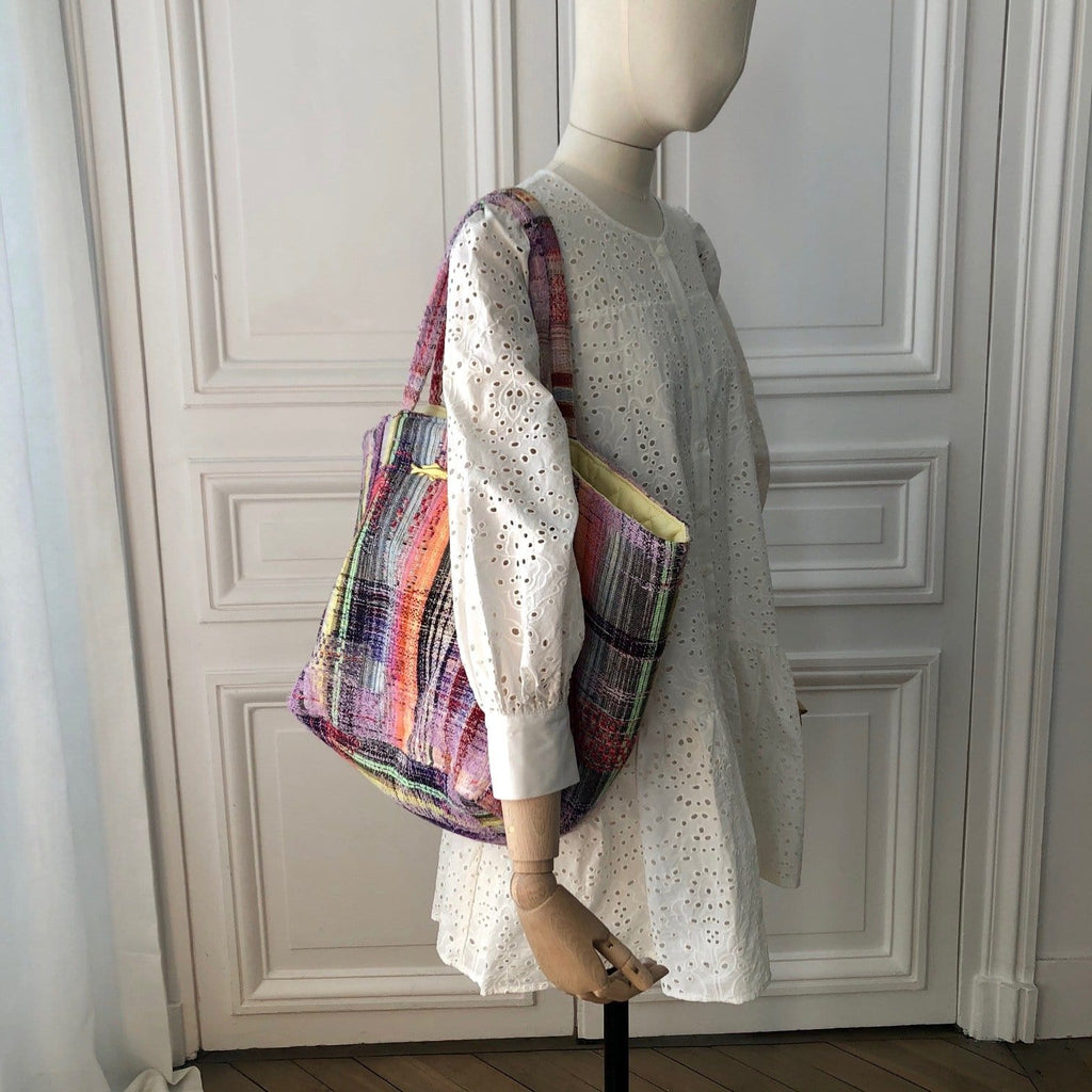 Sac Sébastien en tweed rose tendre, rose vif, rouge, noir, lilas et orange tissé et fabriqué en France
