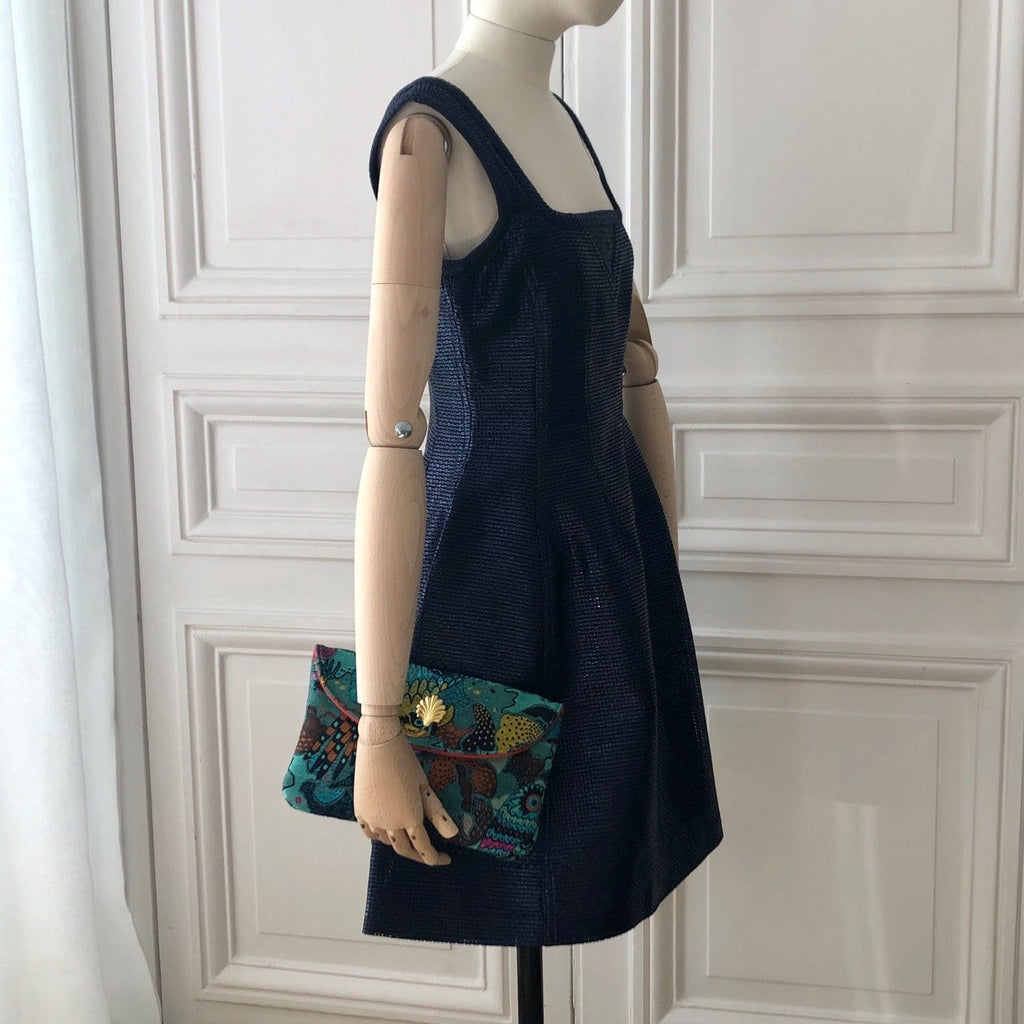 Pochette Louise en tweed turquoise rose, jaune et marine perroquets tissé et fabriquée en France