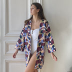 Kimono en coton imprimé perroquets prune, lilas, vert et saumon fabriqué en France
