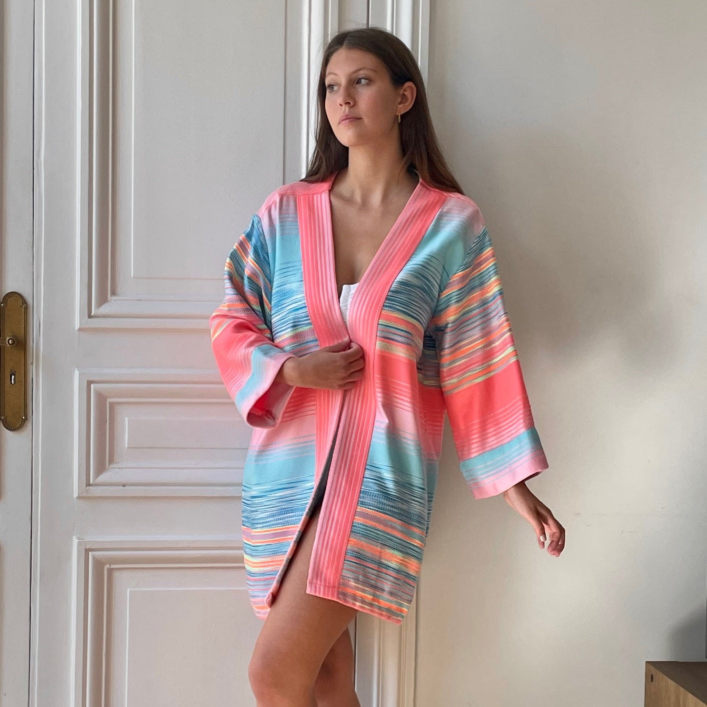 Kimono en tweed rose, bleu ciel et jaune tissé et fabriqué en France