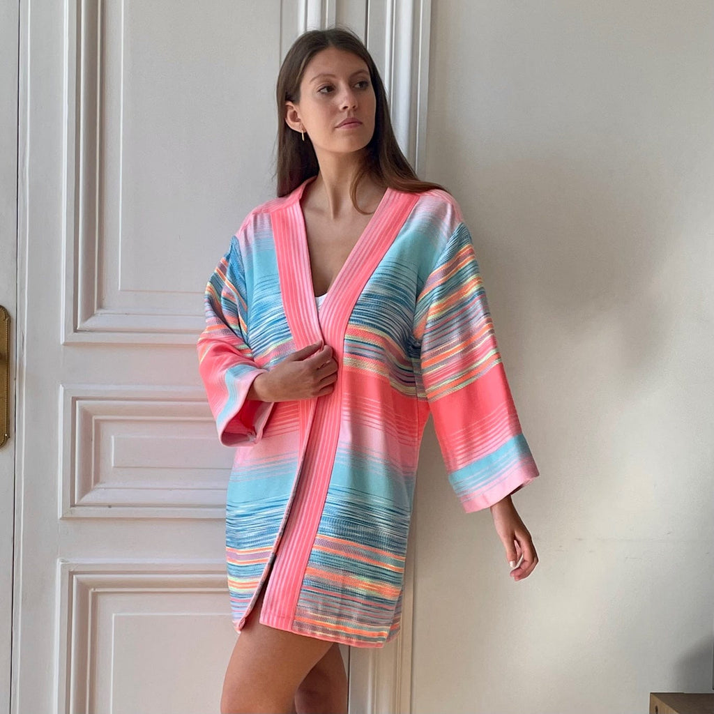 Kimono en tweed rose, bleu ciel et jaune tissé et fabriqué en France