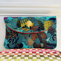 Pochette Louise en tweed turquoise rose, jaune et marine perroquets tissé et fabriquée en France