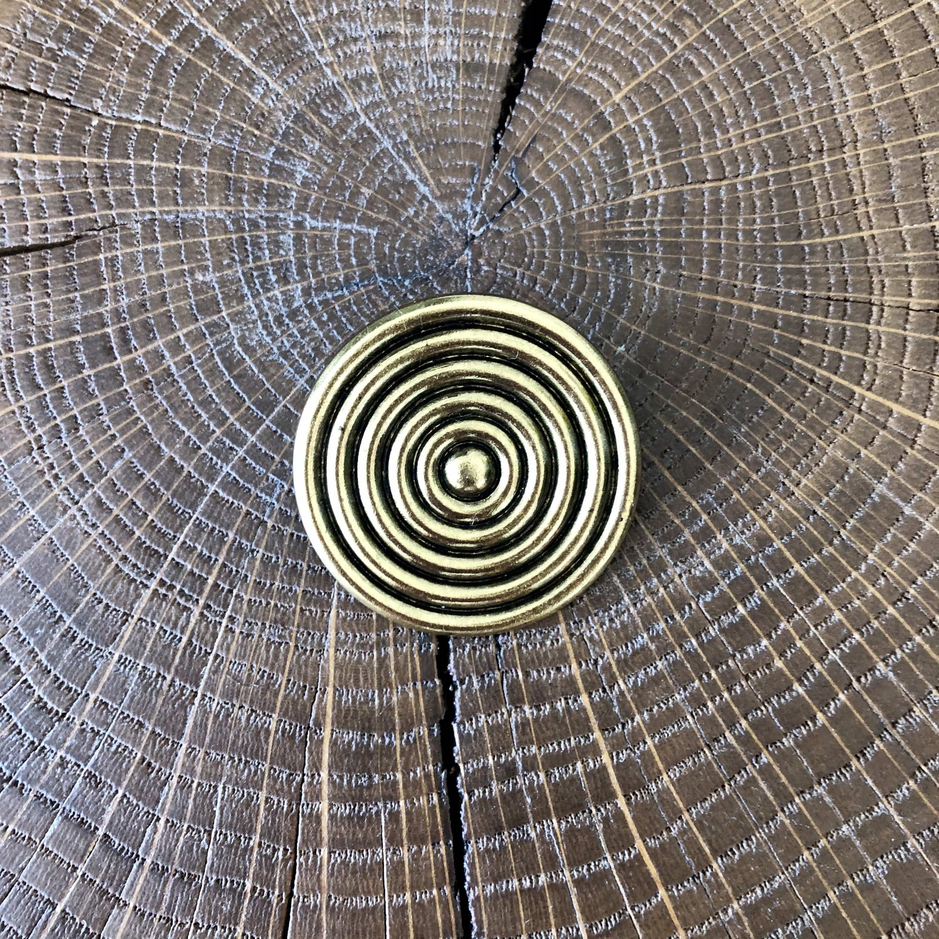 Broche Boléro or vieilli